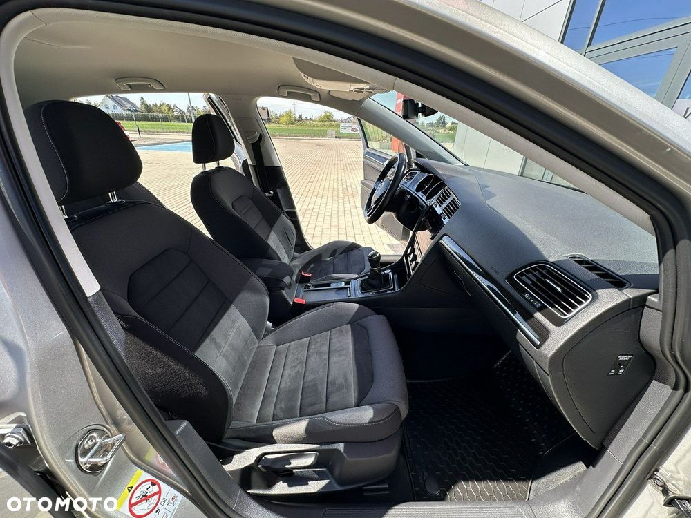 Volkswagen Golf 1.4 TSI BMT Highline - 16