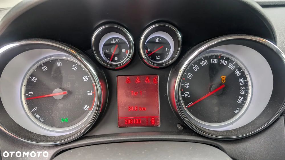 Opel Astra GTC 1.4 Turbo - 8