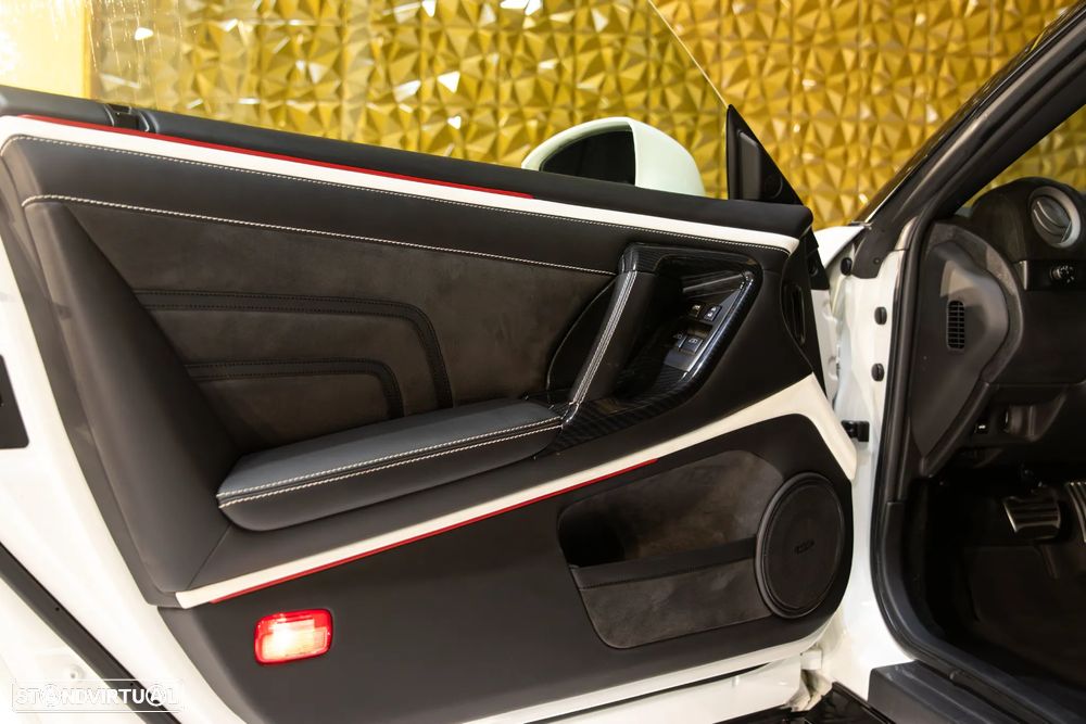 Nissan GT-R Black Edition - 17