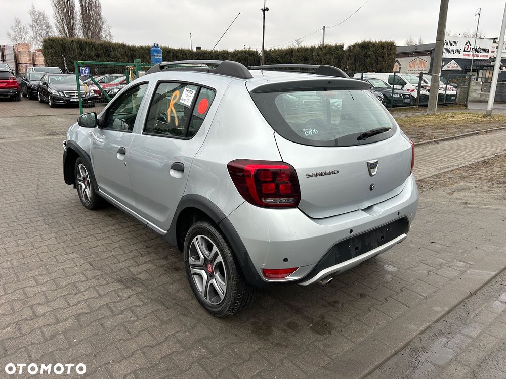 Dacia Sandero Stepway TCe 90 (S&S) Celebration - 8