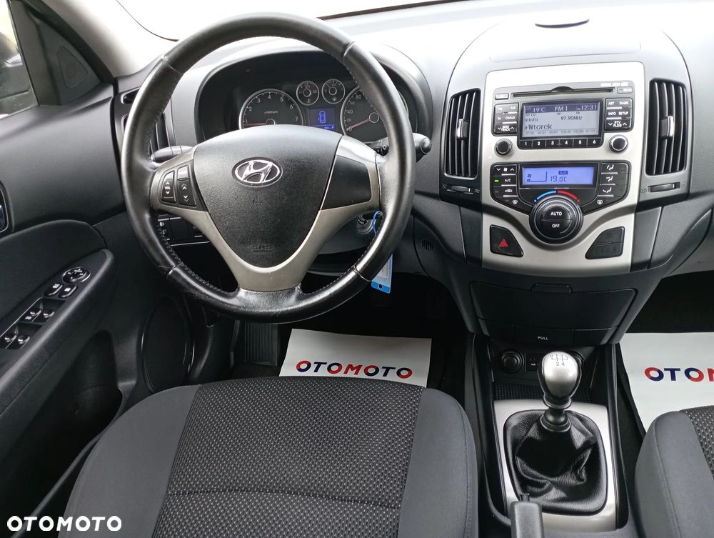 Hyundai i30 1.6 blue Comfort - 13