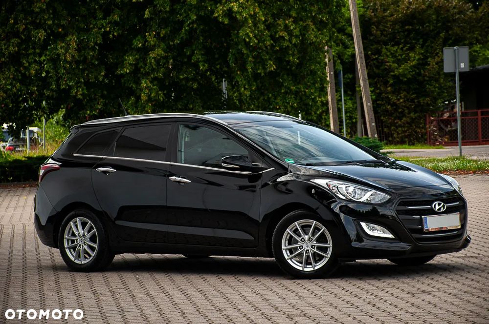 Hyundai i30 blue Kombi 1.6 CRDi DCT Premium - 10