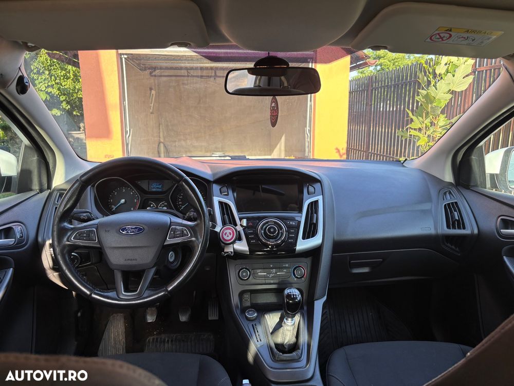 Ford Focus 1.5 TDCi Trend - 9