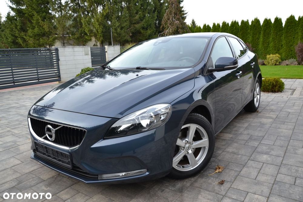 Volvo V40 2018 photo 2