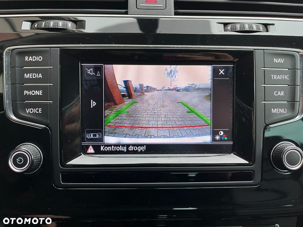 Volkswagen Golf 2.0 BlueTDI DSG Highline - 18