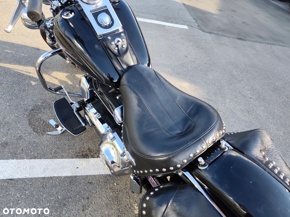 Harley-Davidson Softail Heritage Classic - 21
