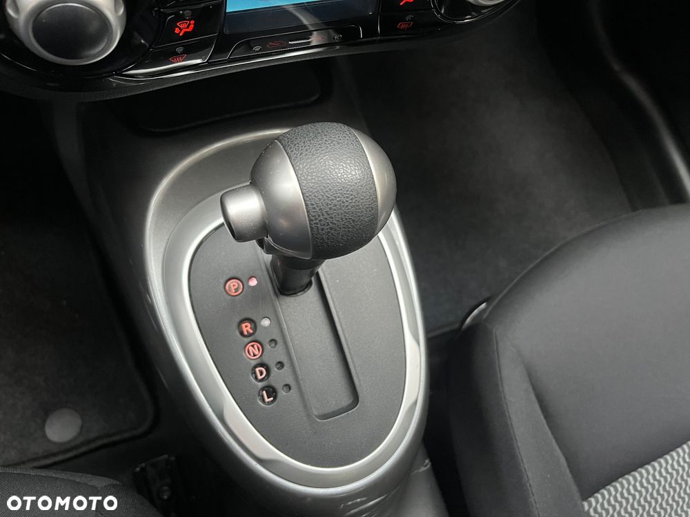 Nissan Juke 1.6 Acenta Xtronic - 14