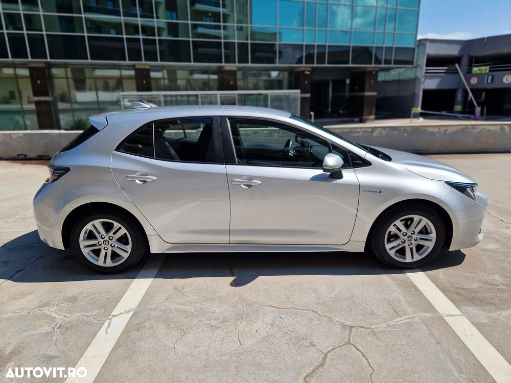 Toyota Corolla 1.8 HSD Business - 10
