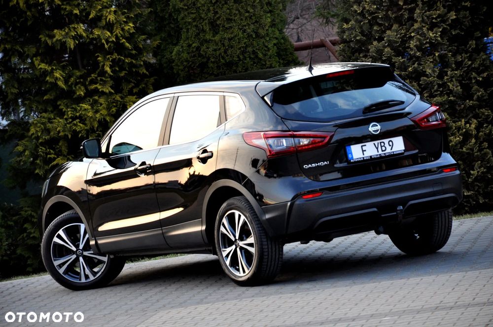 Nissan Qashqai 1.3 DIG-T DCT AKARI - 25