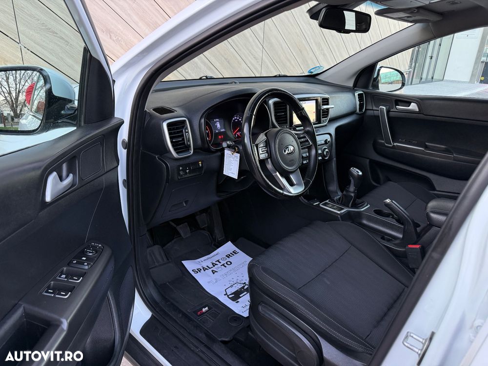 Kia Sportage 1.6 CRDI 2WD Eco-Dynamics+ (48V M-H) Spirit - 11