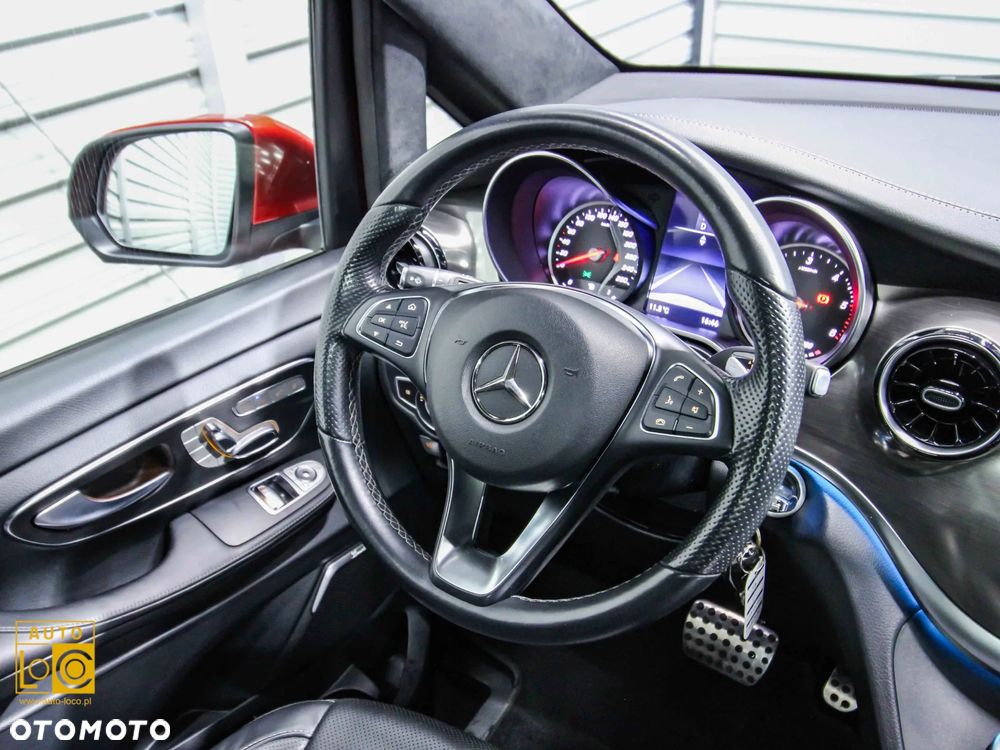 Mercedes-Benz Klasa V 300 d lang 4Matic 9G-TRONIC Exclusive Edition - 30