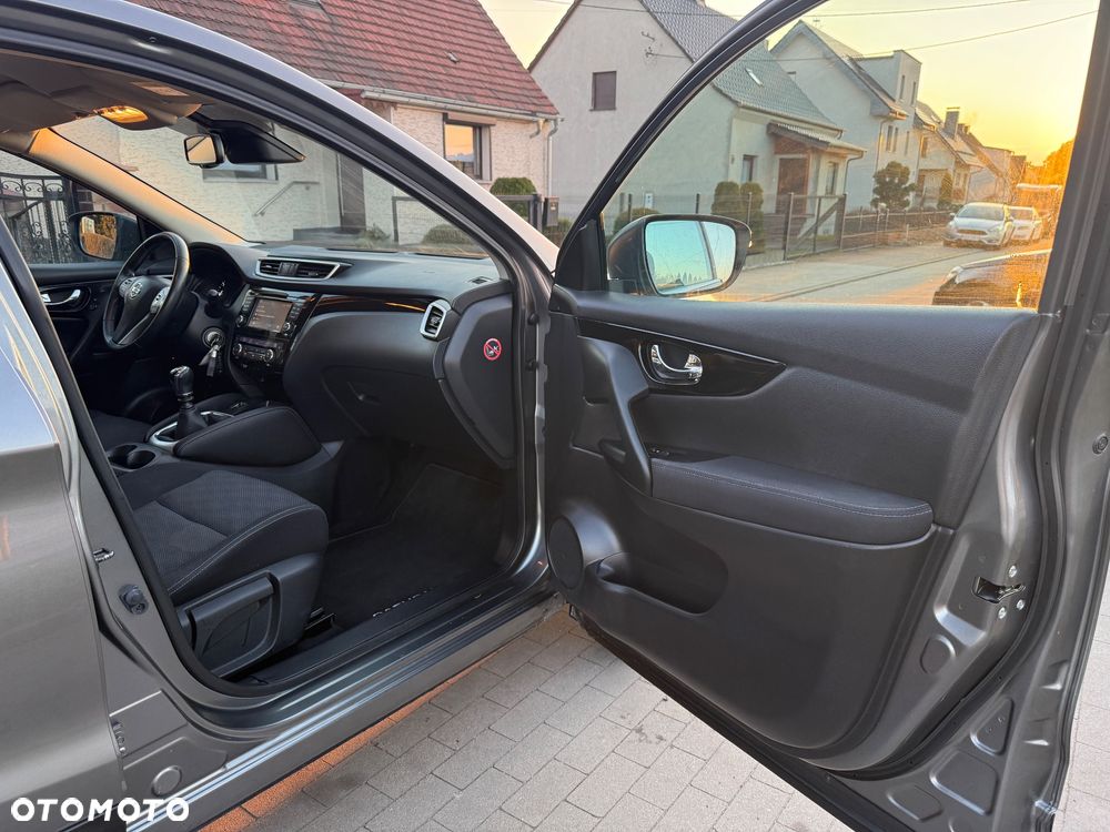 Nissan Qashqai 1.6 DCi Tekna+ - 17