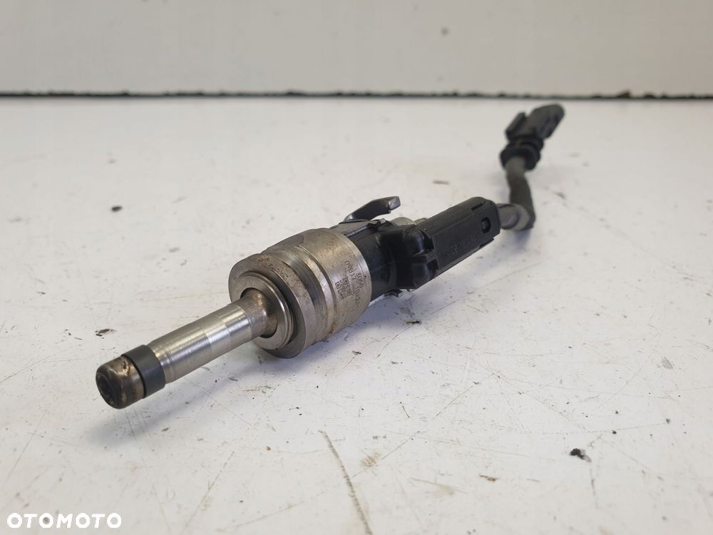 WTRYSKIWACZ Volvo V60 II 1.5 T _ WTRYSK paliwa 31432774 - 11