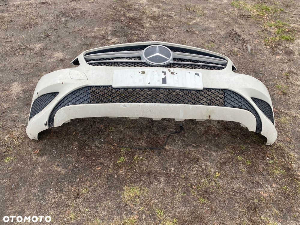 MERCEDES 176 kompletny zderzak kolor 650 - 2