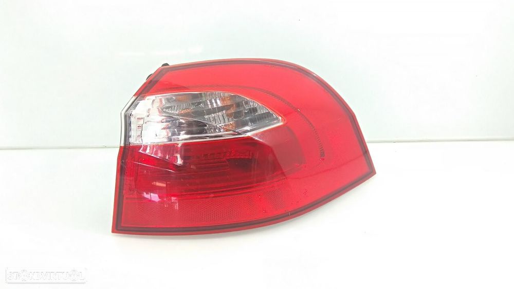 FAROLIM TRASEIRO DIREITO KIA RIO - 1