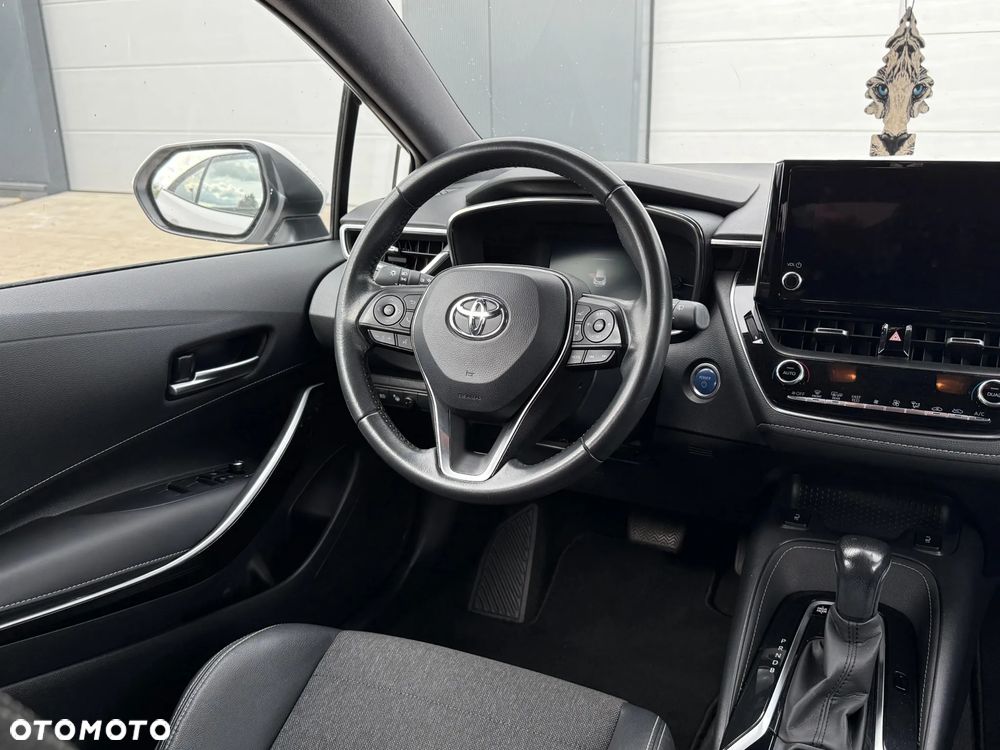 Toyota Corolla 1.8 Hybrid Executive - 11