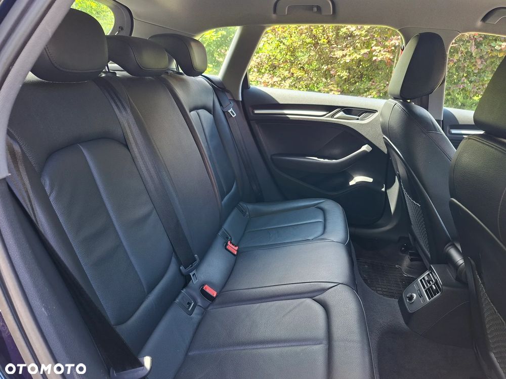 Audi A3 Sportback 1.6 TDI S tronic - 10