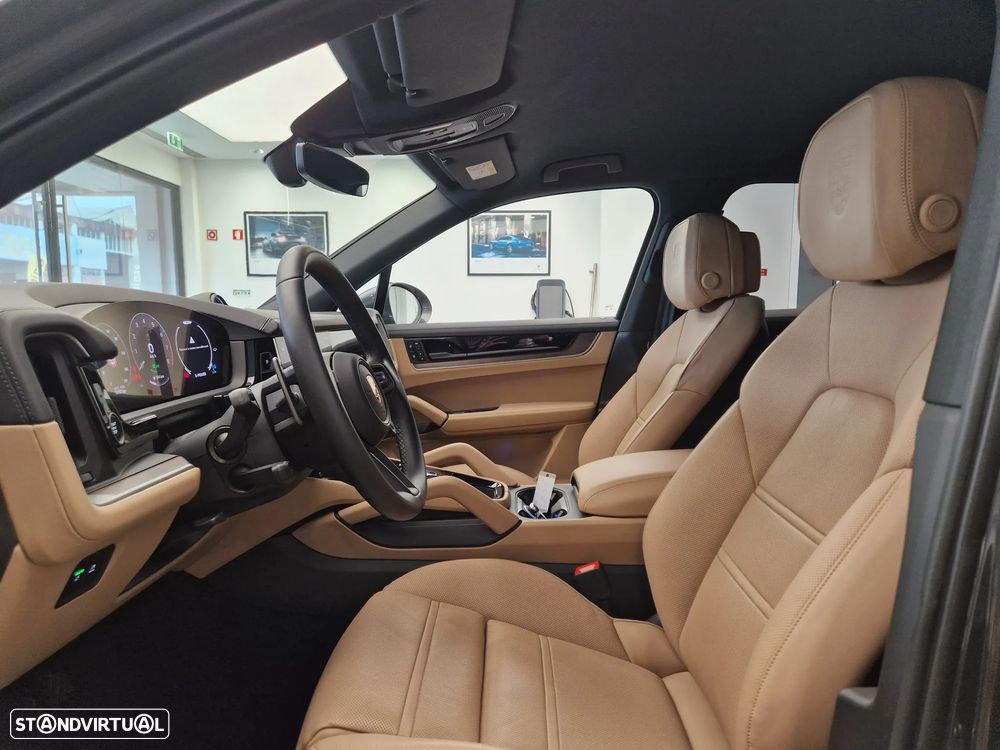 Porsche Cayenne E-Hybrid - 17