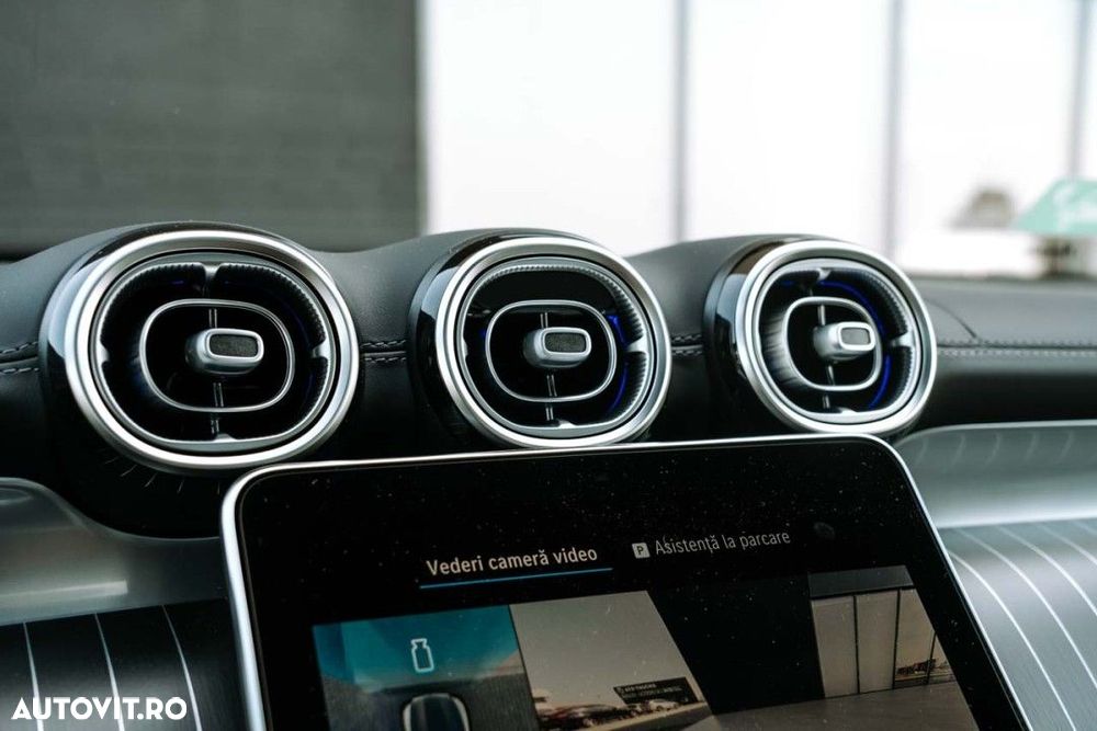 Mercedes-Benz GLC - 26