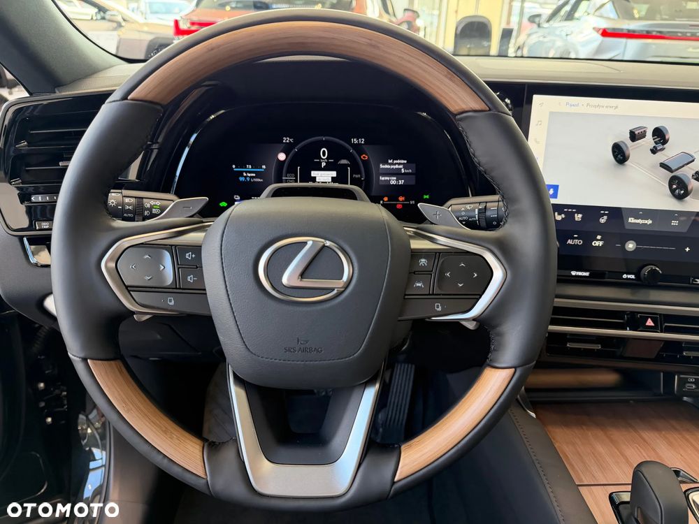 Lexus RX 450h+ Omotenashi - 14