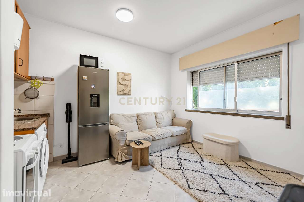 Apartamento T1 em Corroios, Seixal - Oportunidade Única! - Grande imagem: 2/15