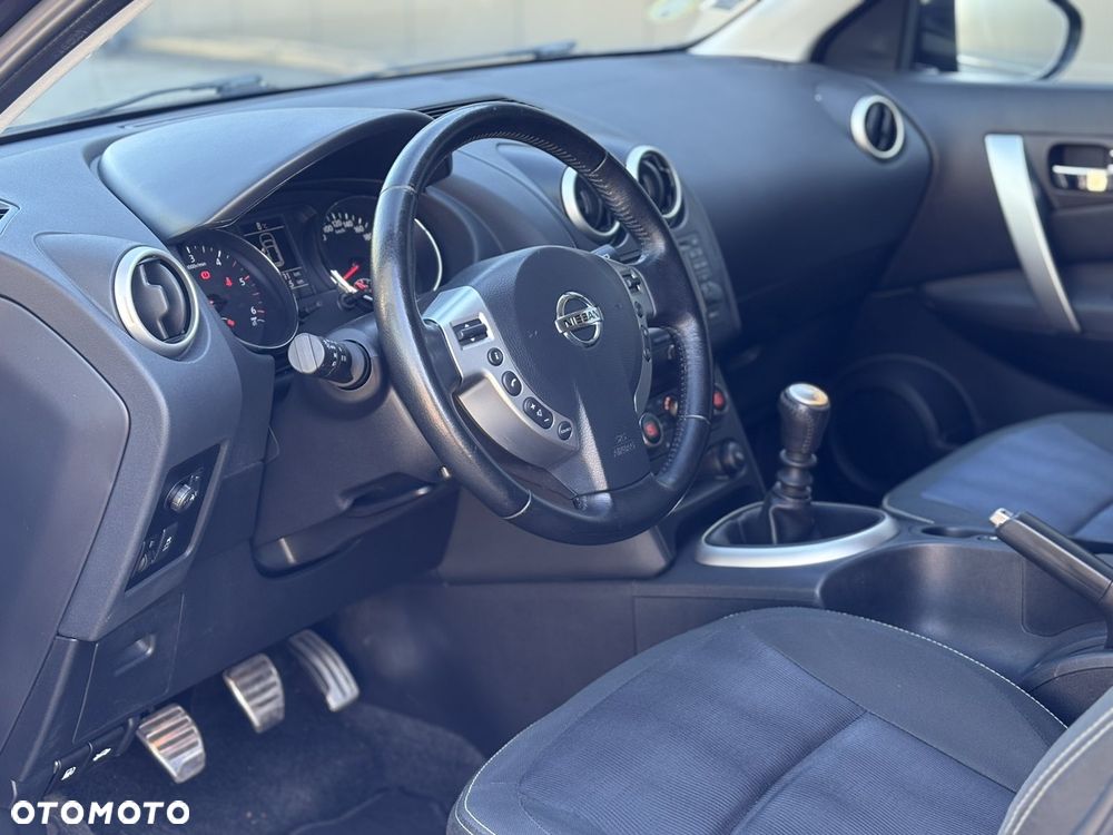 Nissan Qashqai - 14