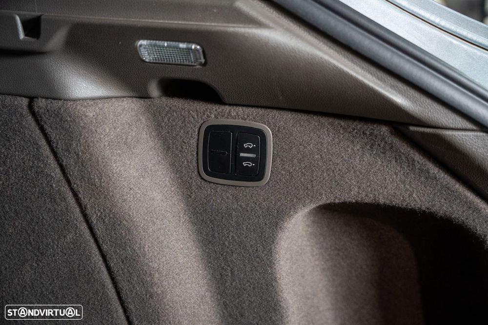 Porsche Macan S - 23