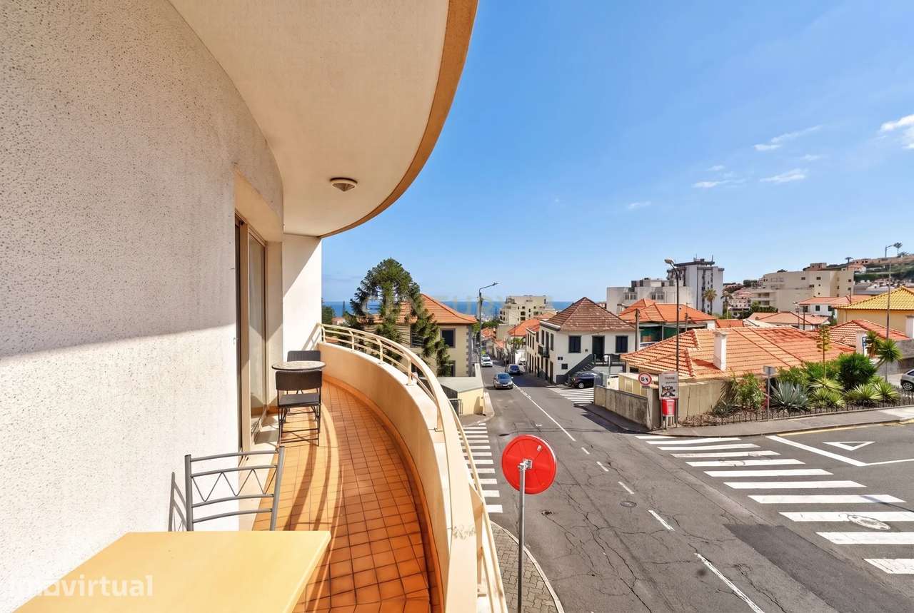 Apartamento T2 na Rua do Til – Conforto e Comodidade no Coração do Fun - Grande imagem: 4/25