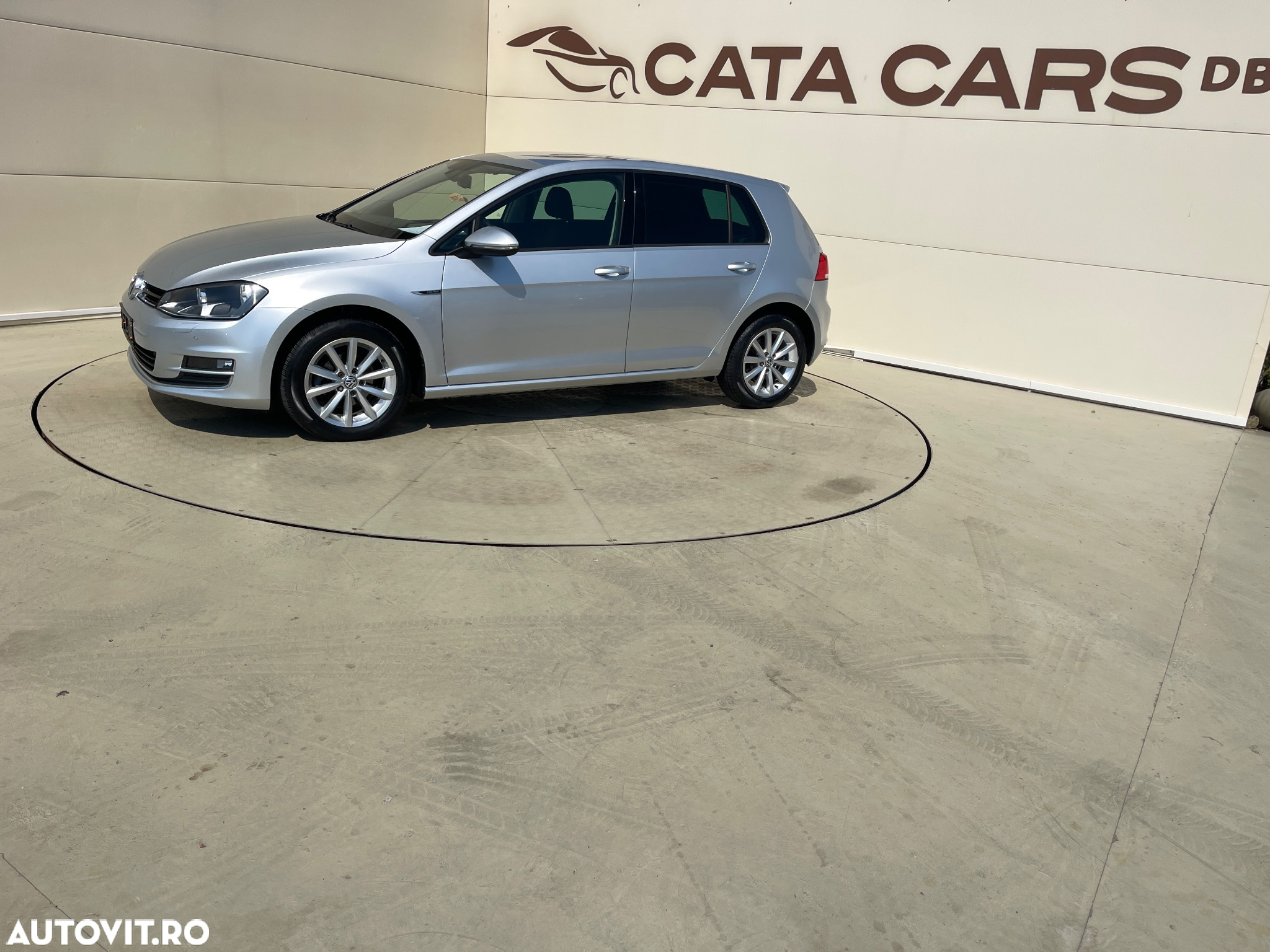 Volkswagen Golf 1.2 TSI BlueMotion Technology Lounge - 6