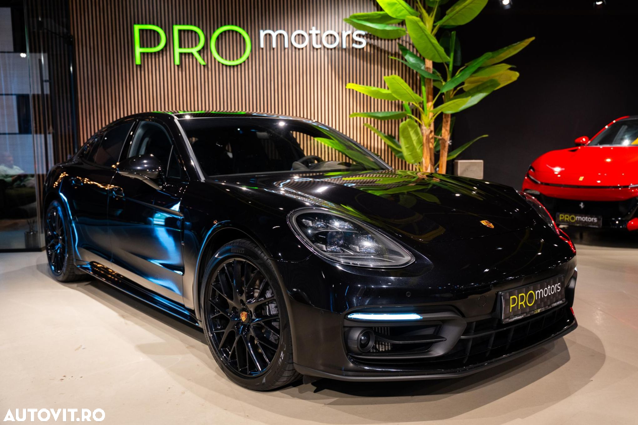 Porsche Panamera - 25