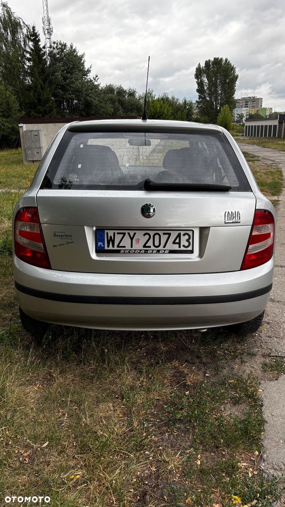 Skoda Fabia 1.2 HTP Exact - 4
