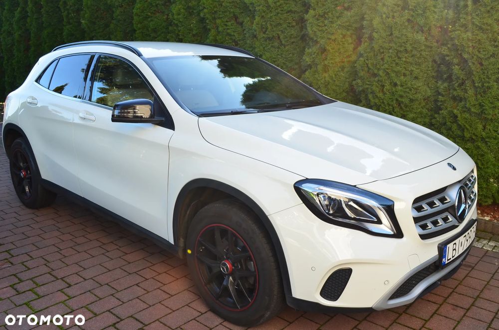 Mercedes-Benz GLA 200 d 7G-DCT AMG Line - 4