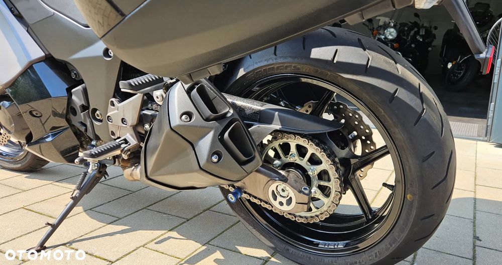 Kawasaki Ninja 1000 SX - 14