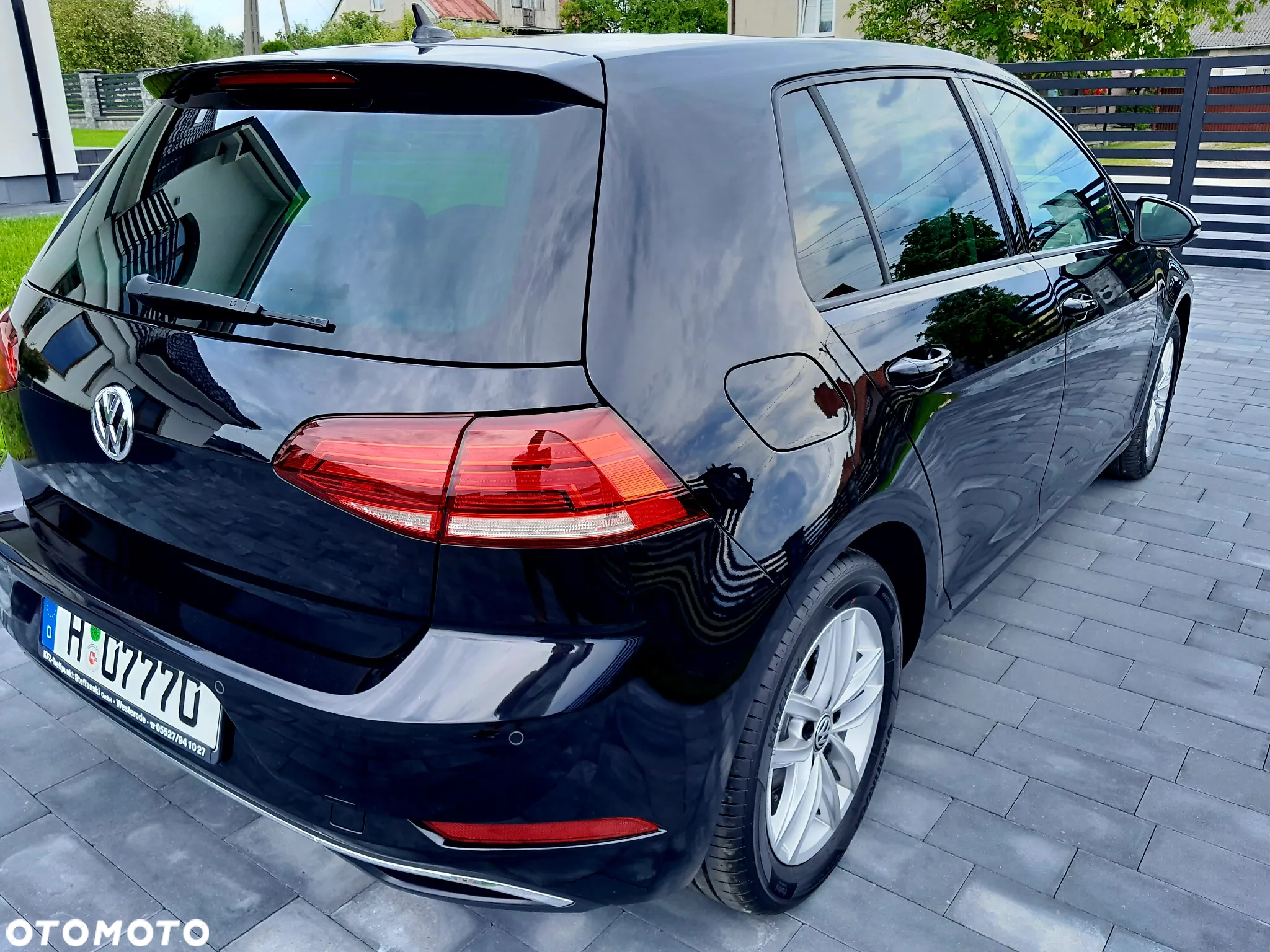 Volkswagen Golf 2.0 BlueTDI DSG Highline - 14