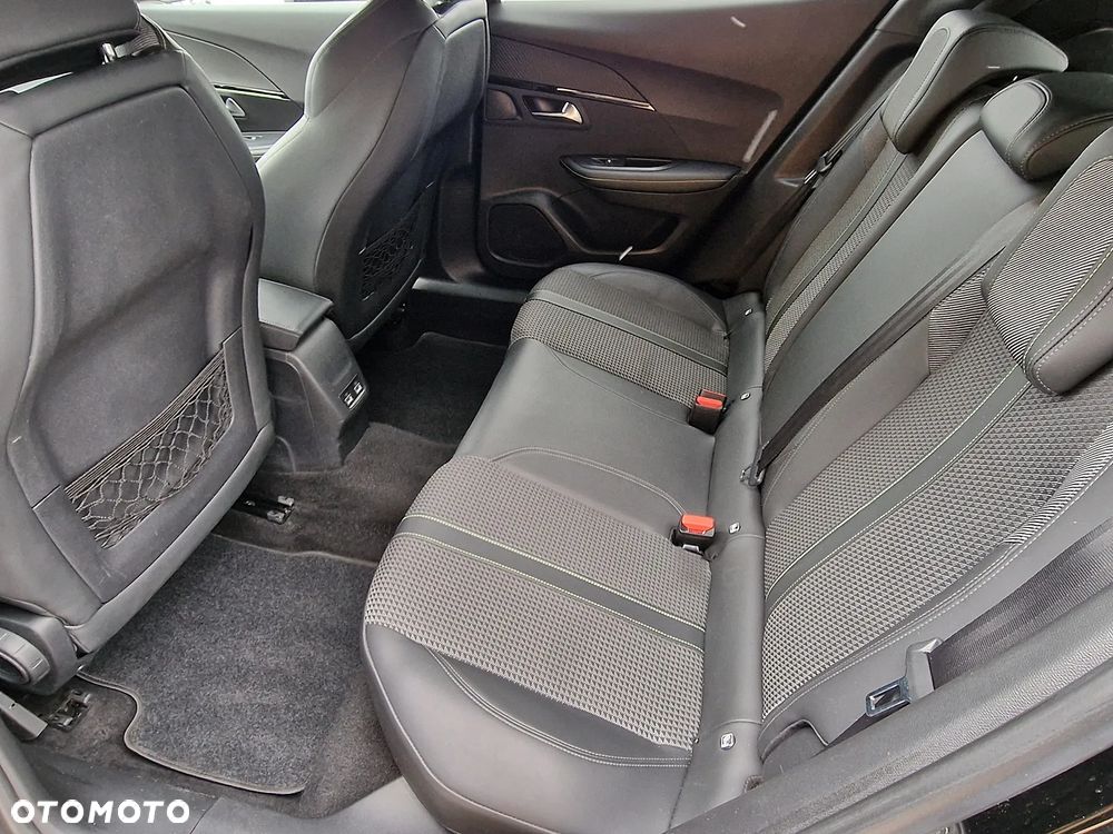 Peugeot 2008 - 10