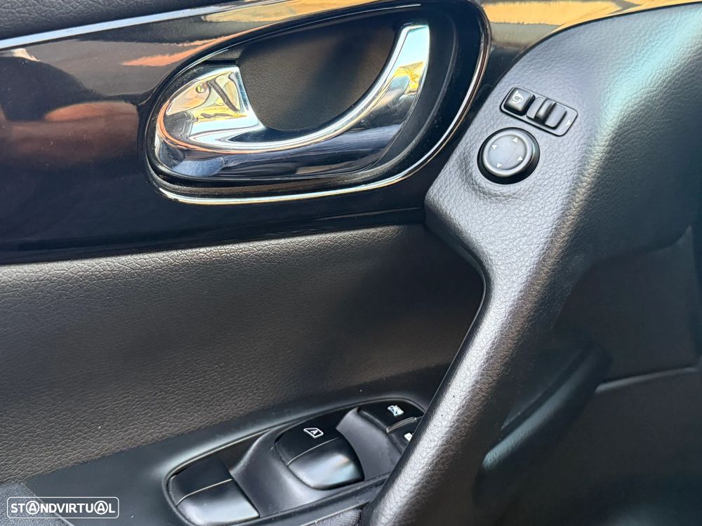 Nissan Qashqai 1.5 dCi N-Connecta - 30