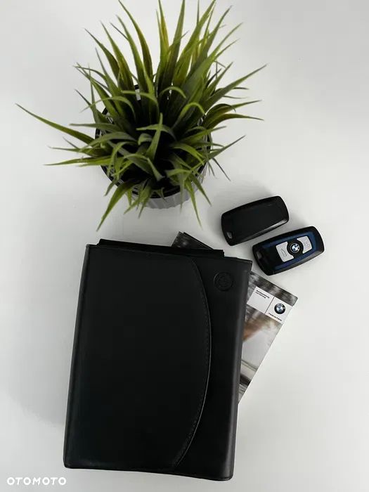 BMW Seria 3 320d Touring xDrive - 11