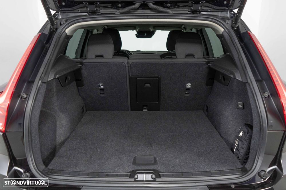 Volvo XC 40 1.5 T5 PHEV Momentum Plus - 16