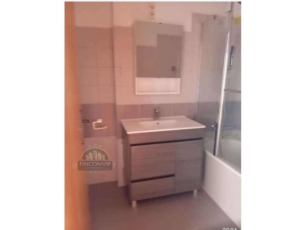 Apartamento T3, em Monte de Caparica ,Almada, na Praça Mario Dionisio - Grande imagem: 3/13