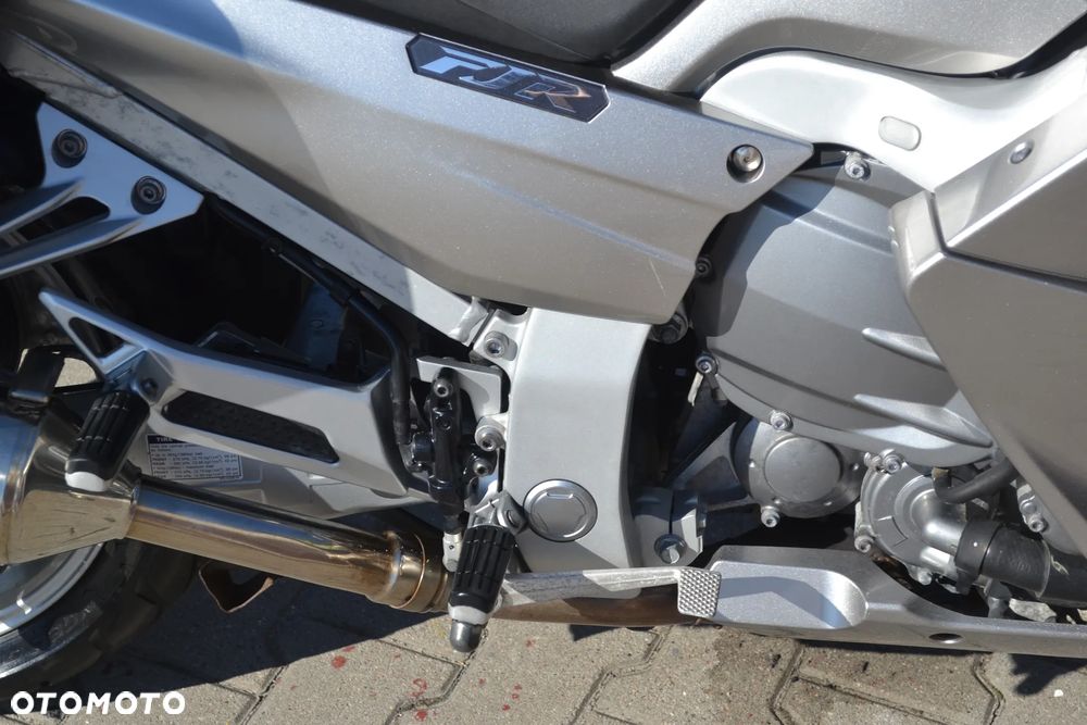 Yamaha FJR - 10