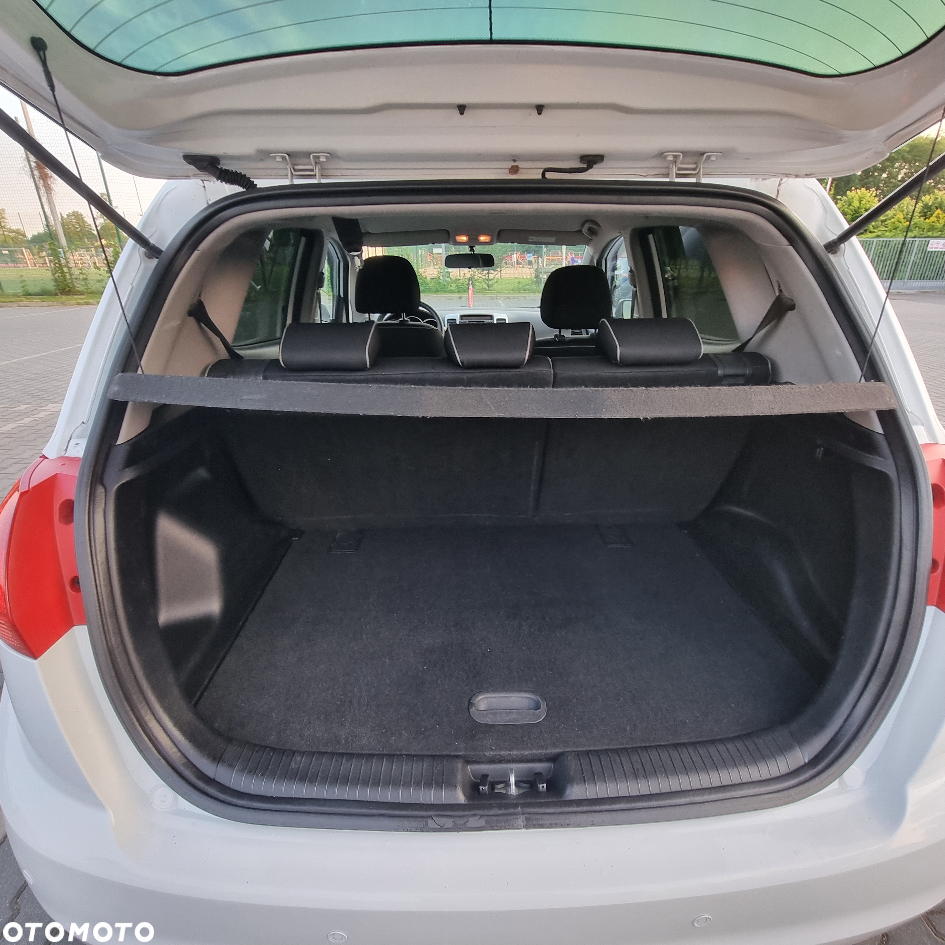 Kia Venga 1.4 CVVT Business Line - 11