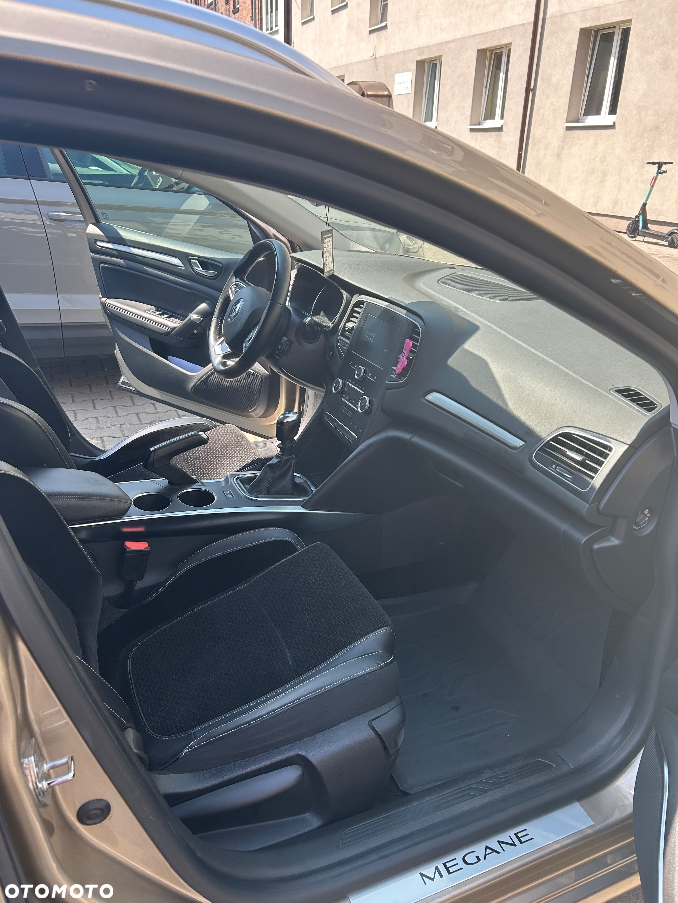 Renault Megane 1.6 SCe Intens - 5