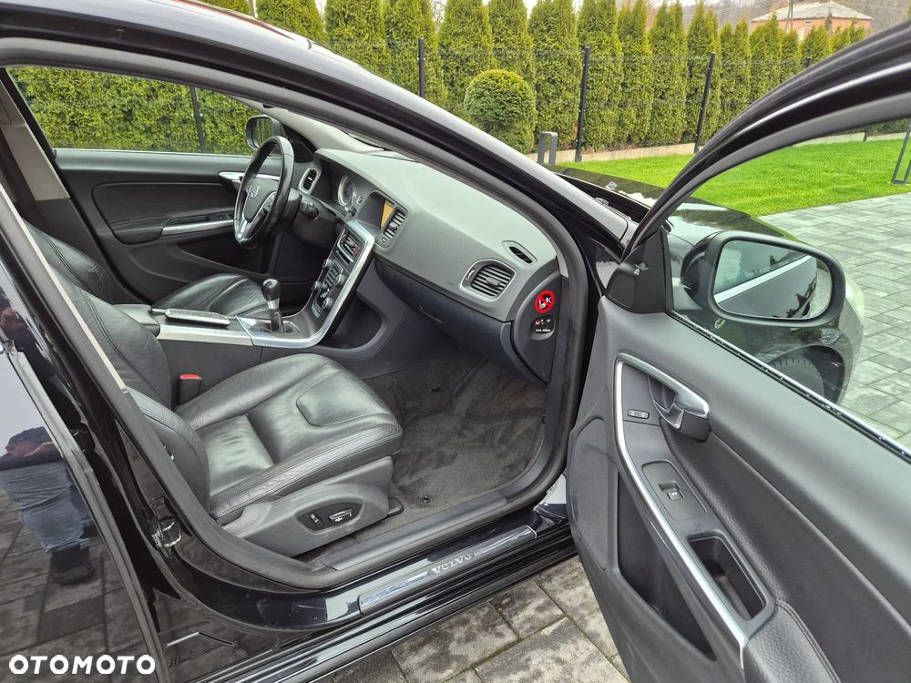Volvo S60 D5 Summum - 7
