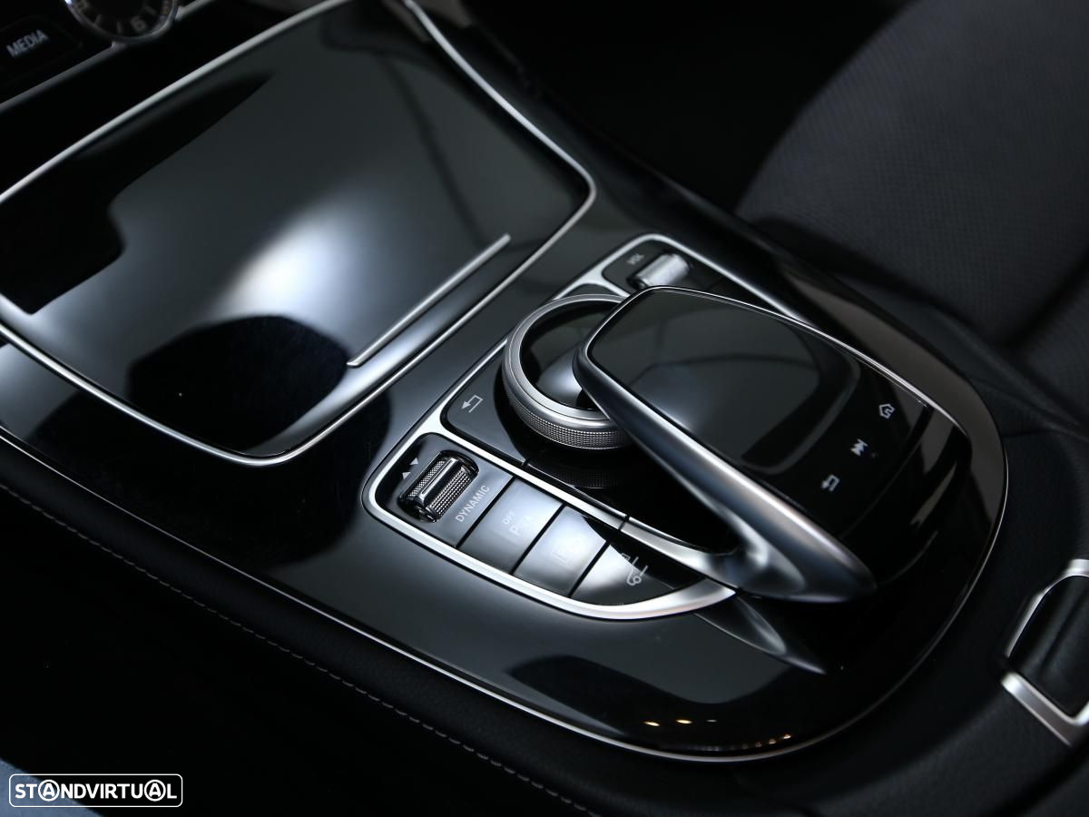 Mercedes-Benz E 300 de Avantgarde - 16