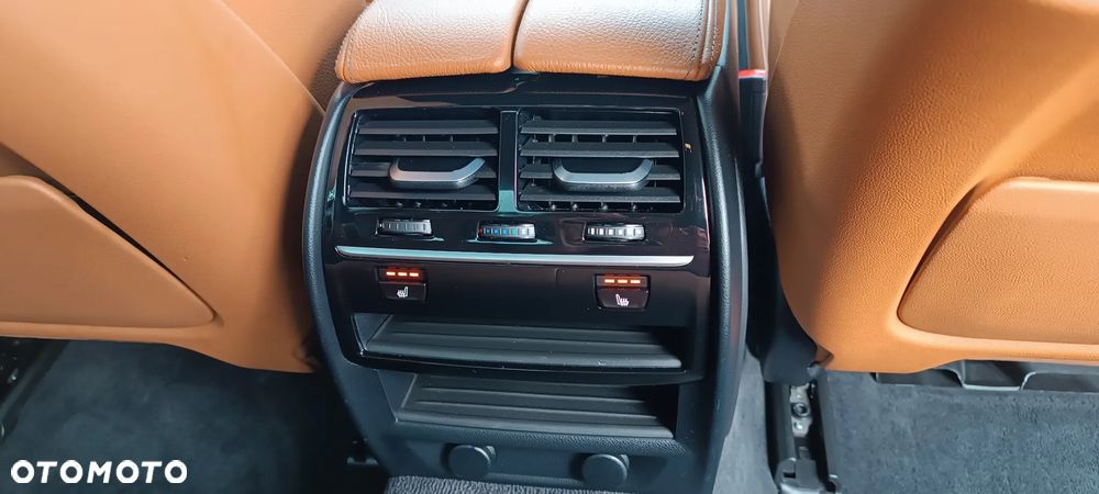 BMW Seria 5 530e iPerformance Luxury Line - 35