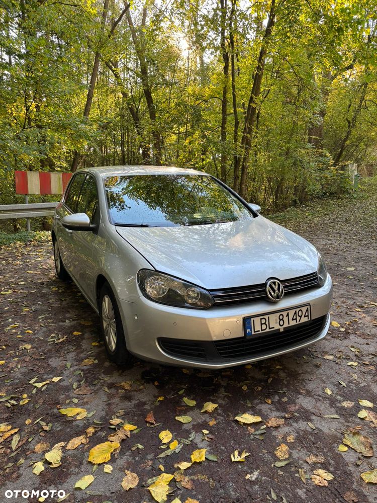 Volkswagen Golf - 1