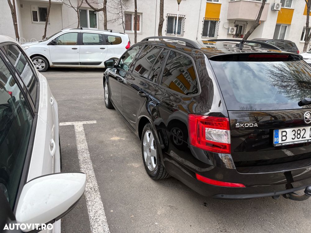 Skoda Octavia 2.0 TDI DSG Style - 1