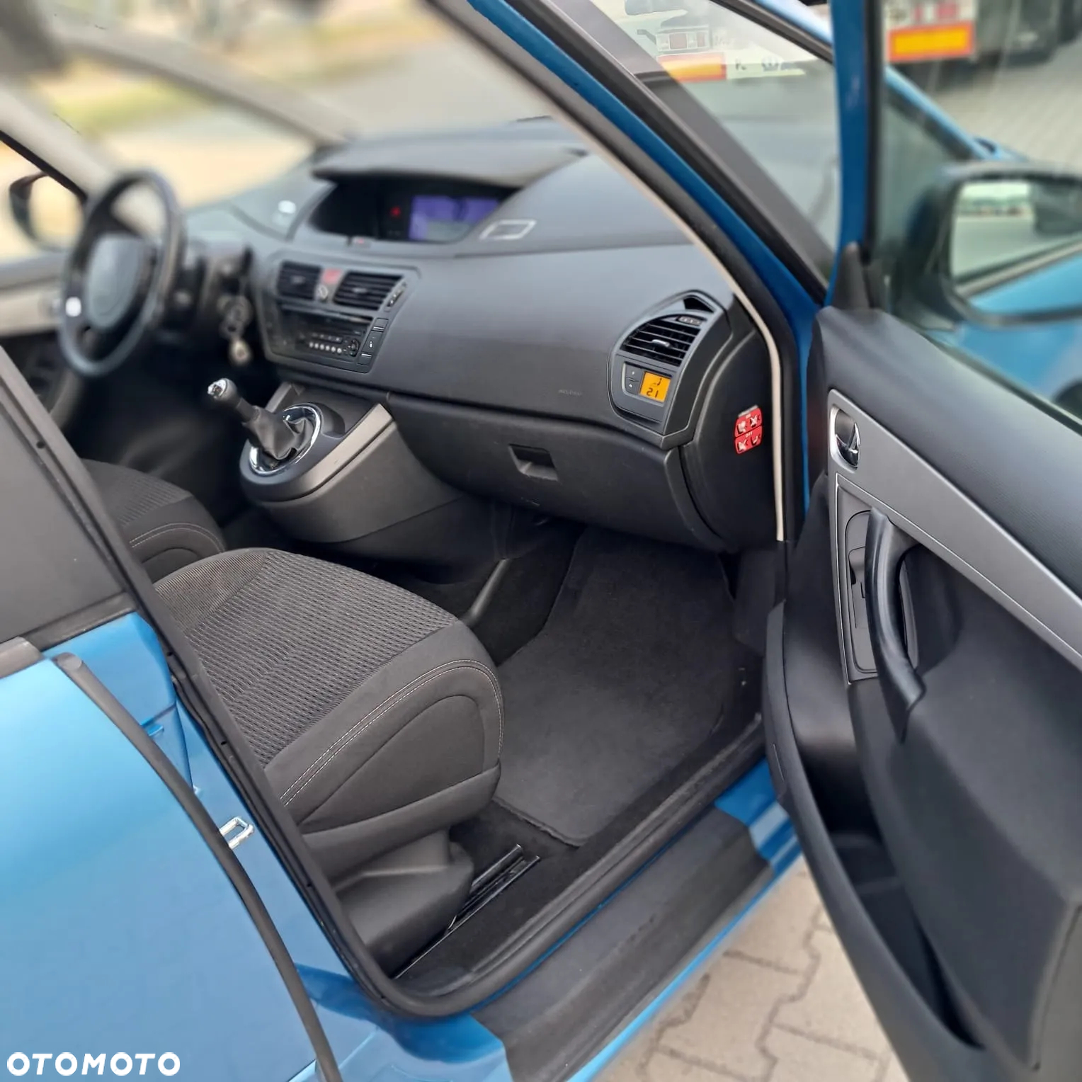 Citroën C4 Picasso - 11