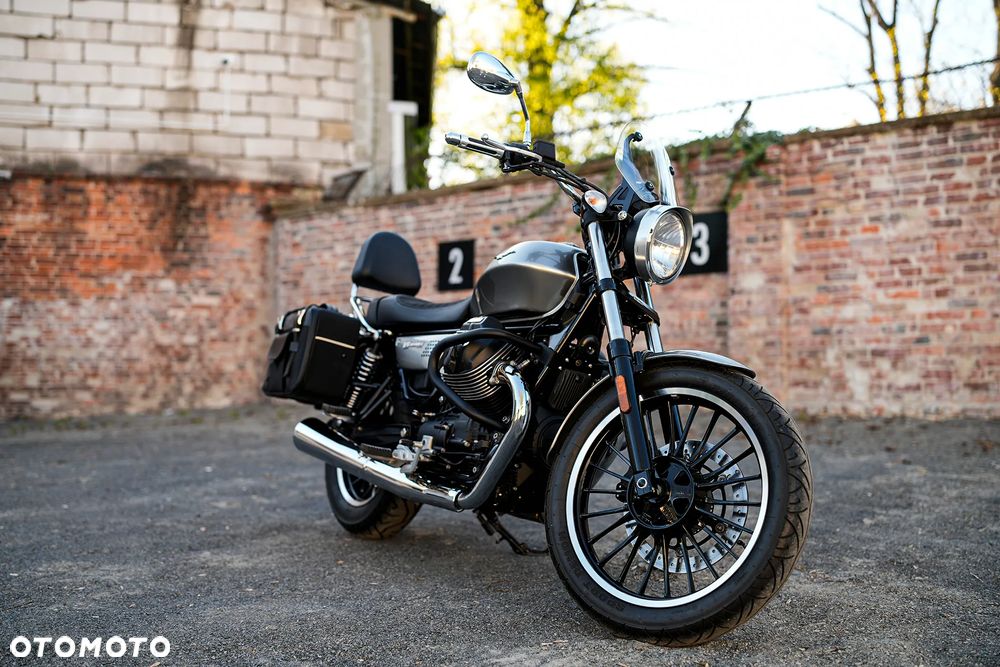 Moto Guzzi V9 - 36