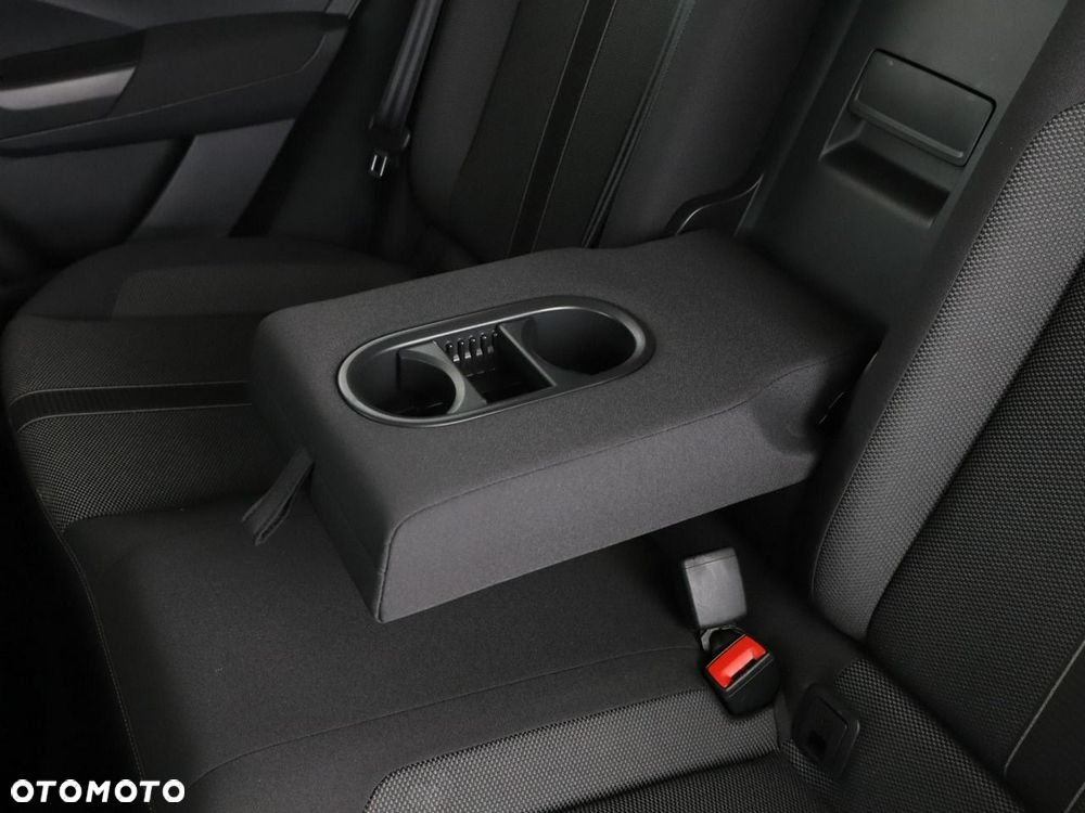 Volkswagen T-Roc 1.0 TSI Life - 37
